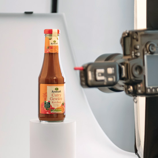 Packshot-Fotografie Alnatura Ketchup